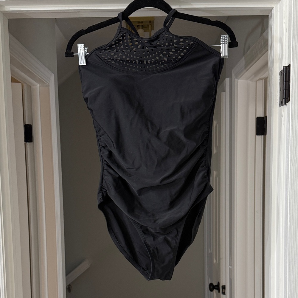Merona Black Women's One Piece Swimsuit